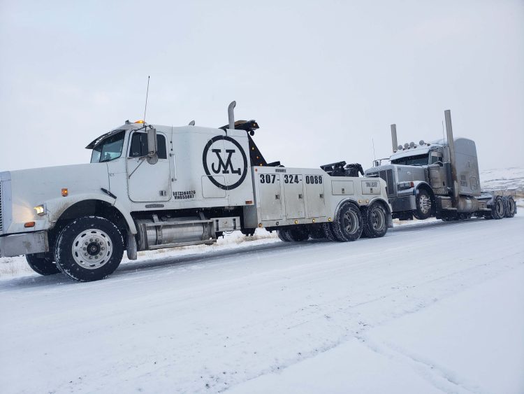  Mobile road service truck responding to a semi breakdown on I-80 in Rawlins Wyoming